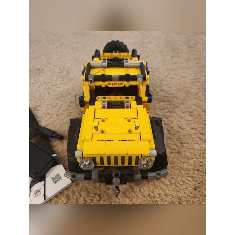 Lego Technic 42122 Jeep Rubicon W LED Light Kit + Booklet  Complete